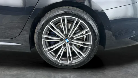 Thumbnail image for the BMW 3 Series 2.0 330i M Sport