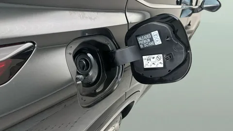 Thumbnail image for the Nissan Qashqai 1.3 DIG-T MHEV Tekna    XTRON