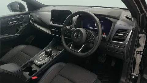 Thumbnail image for the Nissan Qashqai 1.3 DIG-T MHEV Tekna    XTRON