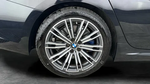 Thumbnail image for the BMW 3 Series 2.0 330i M Sport