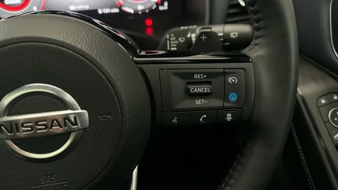 Thumbnail image for the Nissan Qashqai 1.3 DIG-T MHEV Tekna    XTRON