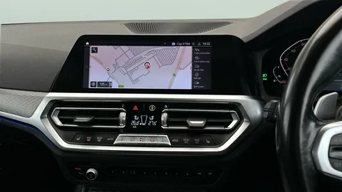 Thumbnail image for the BMW 3 Series 2.0 320i M Sport