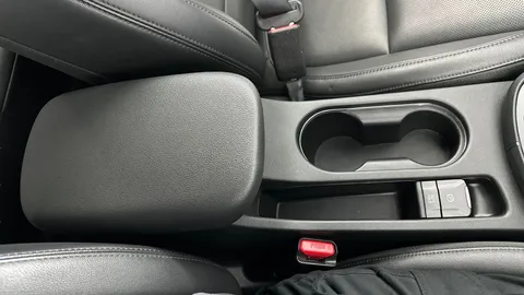 Thumbnail image for the Hyundai Kona 1.6 h-GDi Ultimate    DCT