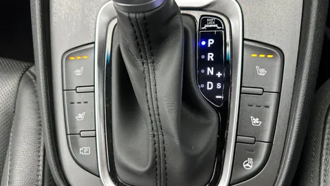 Thumbnail image for the Hyundai Kona 1.6 h-GDi Ultimate    DCT