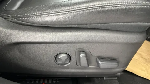 Thumbnail image for the Hyundai Kona 1.6 h-GDi Ultimate    DCT