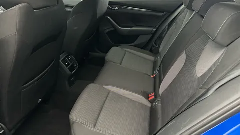 Thumbnail image for the Škoda Octavia 1.4 TSI iV 13kWh SE Technology   Plug-in  DSG