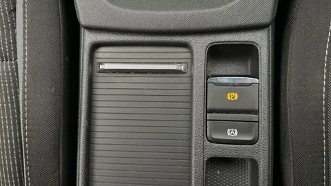 Thumbnail image for the Škoda Octavia 1.4 TSI iV 13kWh SE Technology   Plug-in  DSG