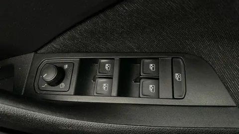 Thumbnail image for the Škoda Scala 1.0 TSI SE L