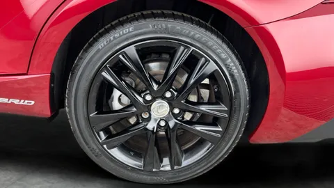 Thumbnail image for the Lexus Is 2.5 300h    E-CVT