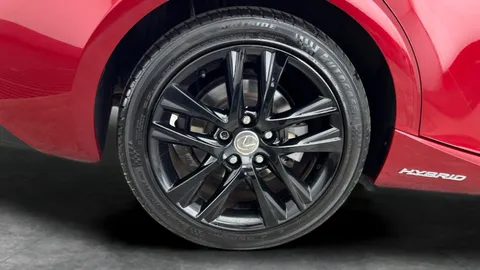Thumbnail image for the Lexus Is 2.5 300h    E-CVT