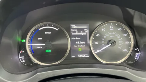Thumbnail image for the Lexus Is 2.5 300h    E-CVT