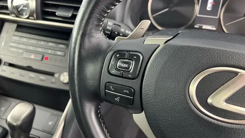 Thumbnail image for the Lexus Is 2.5 300h    E-CVT