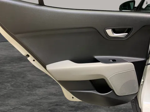 Thumbnail image for the Kia Stonic 1.0 T-GDi 4