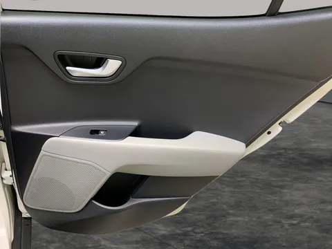 Thumbnail image for the Kia Stonic 1.0 T-GDi 4