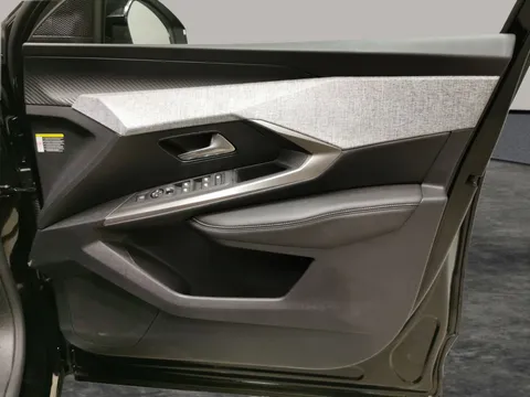 Thumbnail image for the Peugeot 3008 1.2 MHEV Allure    e-DSC
