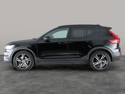 Thumbnail image for the Volvo XC40 1.5h T4 Recharge 10.7kWh R-Design   Plug-in