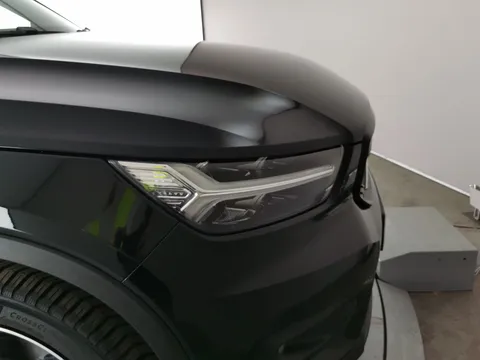 Thumbnail image for the Volvo XC40 1.5h T4 Recharge 10.7kWh R-Design   Plug-in