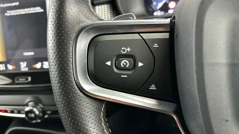 Thumbnail image for the Volvo XC40 2.0 D3 R-Design   AWD