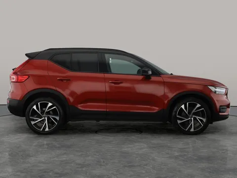 Thumbnail image for the Volvo XC40 1.5h T5 Twin Engine Recharge 10.7kWh R-Design Pro   Plug-in