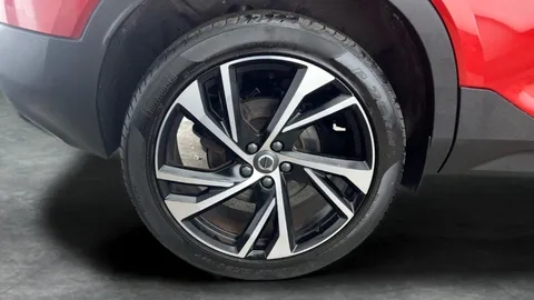 Thumbnail image for the Volvo XC40 1.5h T5 Twin Engine Recharge 10.7kWh R-Design Pro   Plug-in
