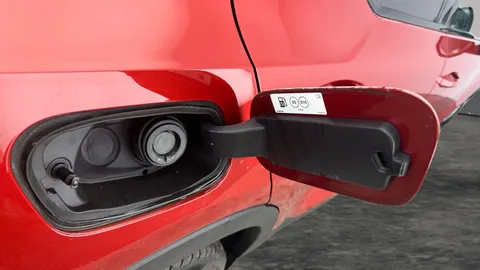 Thumbnail image for the Volvo XC40 1.5h T5 Twin Engine Recharge 10.7kWh R-Design Pro   Plug-in