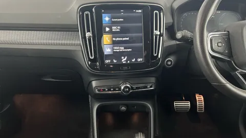 Thumbnail image for the Volvo XC40 1.5h T5 Twin Engine Recharge 10.7kWh R-Design Pro   Plug-in