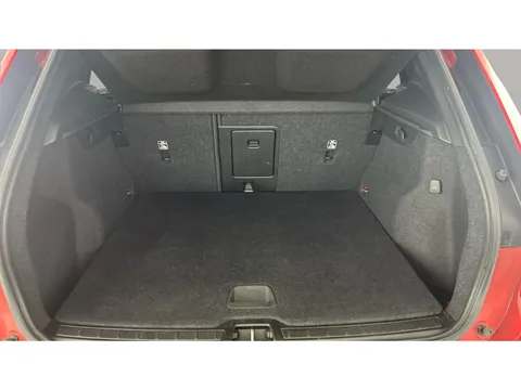 Thumbnail image for the Volvo XC40 1.5h T5 Twin Engine Recharge 10.7kWh R-Design Pro   Plug-in