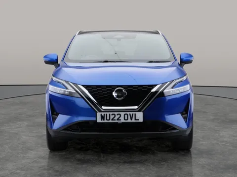 Thumbnail image for the Nissan Qashqai 1.3 DIG-T MHEV Tekna    XTRON