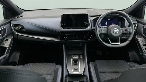 Thumbnail image for the Nissan Qashqai 1.3 DIG-T MHEV Tekna    XTRON