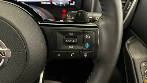 Thumbnail image for the Nissan Qashqai 1.3 DIG-T MHEV Tekna    XTRON