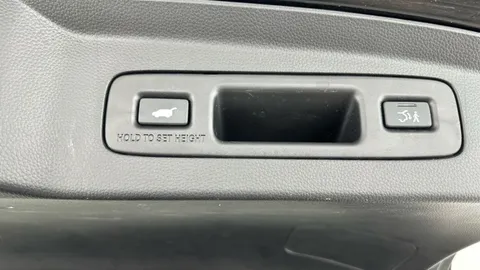 Thumbnail image for the Honda Hr-V 1.5 h i-MMD Advance    CVT