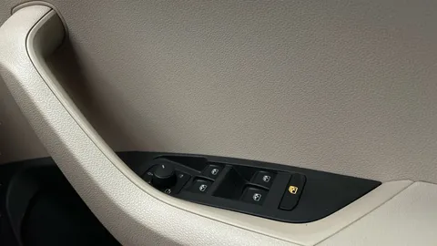 Thumbnail image for the Škoda Karoq 1.5 TSI ACT SE L   DSG