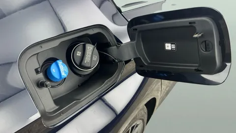 Thumbnail image for the BMW 5 Series 2.0 520d MHT M Sport    Steptronic