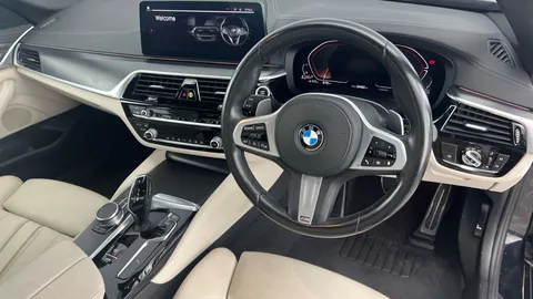 Thumbnail image for the BMW 5 Series 2.0 520d MHT M Sport    Steptronic