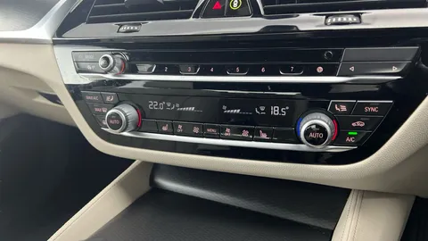 Thumbnail image for the BMW 5 Series 2.0 520d MHT M Sport    Steptronic
