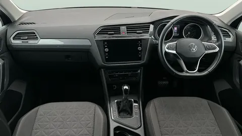 Thumbnail image for the Volkswagen Tiguan 2.0 TDI Life   DSG