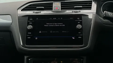 Thumbnail image for the Volkswagen Tiguan 2.0 TDI Life   DSG