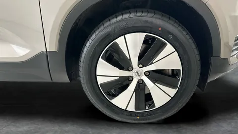 Thumbnail image for the Volvo XC40 1.5h T4 Recharge 10.7kWh Inscription Expression   Plug-in