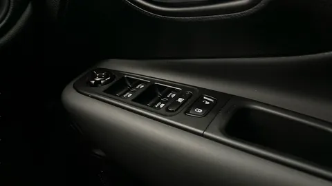 Thumbnail image for the Jeep Renegade 1.3 GSE T4 11.4kWh S   Plug-in  4xe