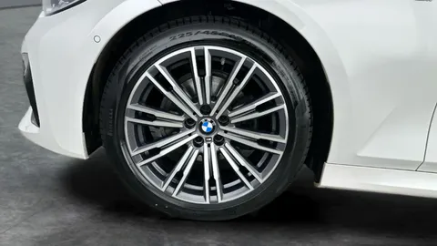 Thumbnail image for the BMW 3 Series 2.0 320i M Sport