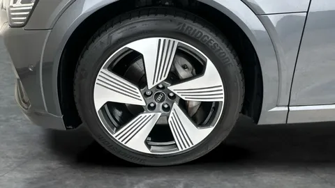 Thumbnail image for the Audi E-Tron 50 S line   quattro 71.2kWh (11kW Charger)