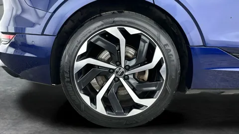 Thumbnail image for the Audi E-Tron 50 Black Edition   quattro 71.2kWh (11kW Charger)
