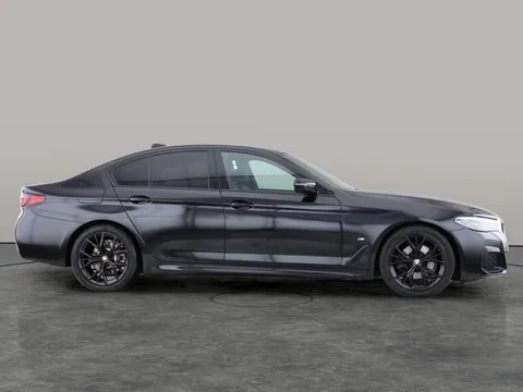 Thumbnail image for the BMW 5 Series 2.0 520d MHT M Sport    Steptronic