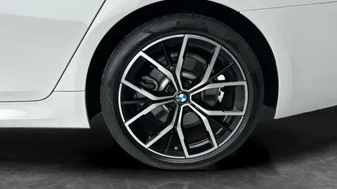 Thumbnail image for the BMW 5 Series 2.0 520d MHT M Sport    Steptronic