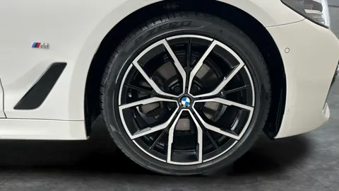 Thumbnail image for the BMW 5 Series 2.0 520d MHT M Sport    Steptronic