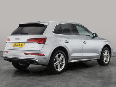Thumbnail image for the Audi Q5 2.0 TDI 40 S line   S Tronic quattro