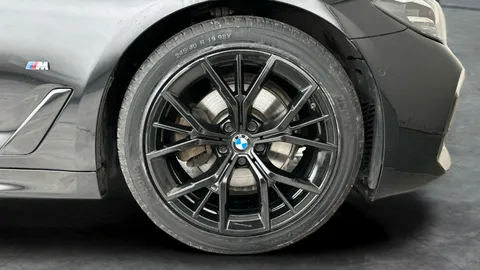 Thumbnail image for the BMW 5 Series 2.0 520d MHT M Sport    Steptronic