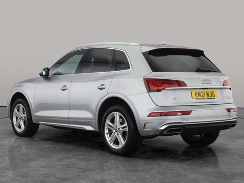 Thumbnail image for the Audi Q5 2.0 TDI 40 S line   S Tronic quattro