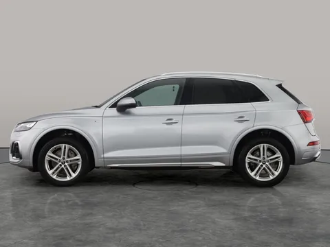 Thumbnail image for the Audi Q5 2.0 TDI 40 S line   S Tronic quattro