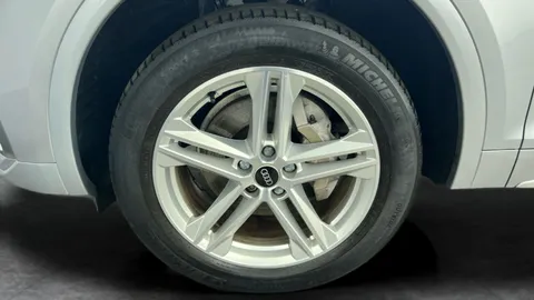 Thumbnail image for the Audi Q5 2.0 TDI 40 S line   S Tronic quattro